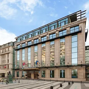 Visionapartments - Contactless Check-in **** Bucarest